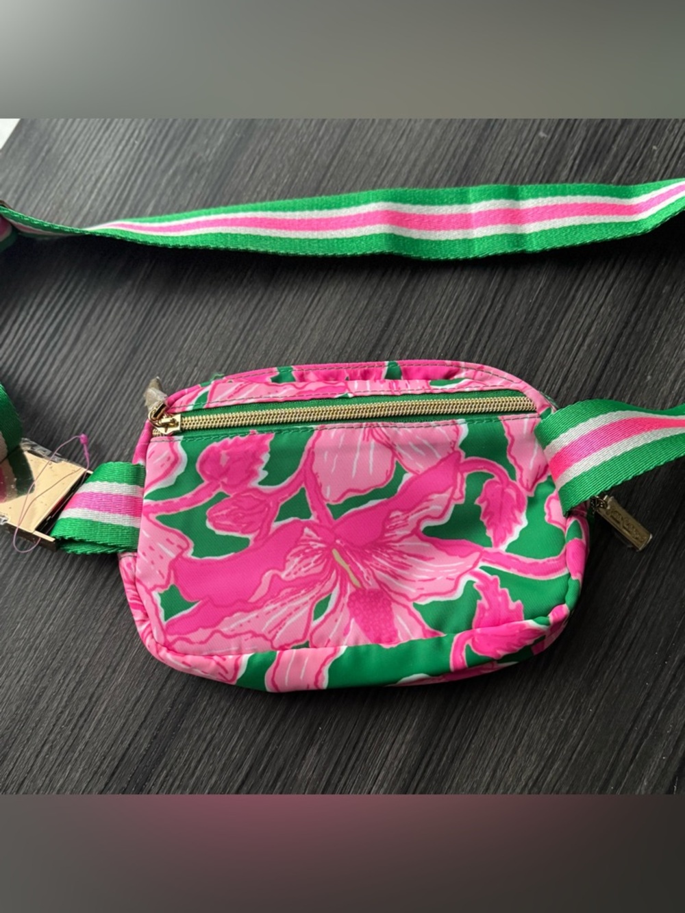 Lilly Pulitzer Kelly Green HIBIS KISS JEANIE BELT BAG Cross Body Waist Pack New - Picture 3 of 4